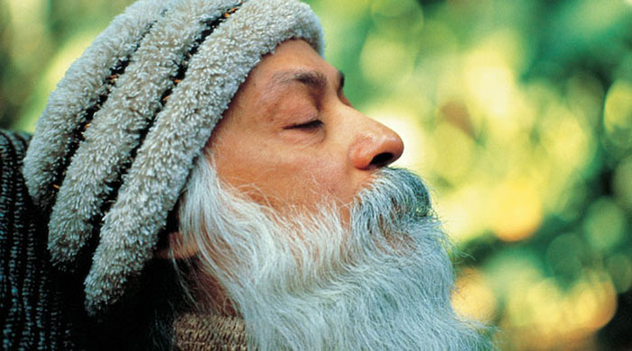 Osho, el anárquico gurú del sexo libre, aborto y panteísmo